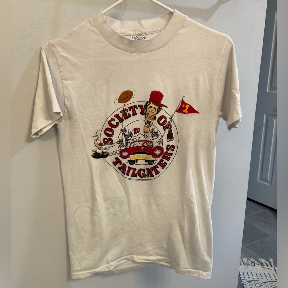Vintage 1988 Society of Tailgaters Golden flake white t shirt size M